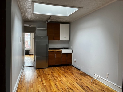 33 Withers St APT 3L, Brooklyn, NY 11211