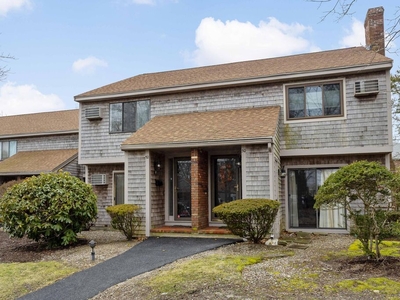 4 room luxury Flat for sale in Hyannis, United States