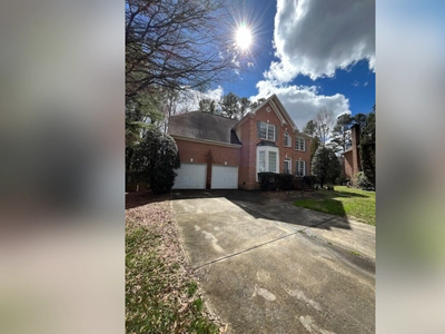 6004 Teaneck Place, Charlotte, NC 28215 - House for Rent