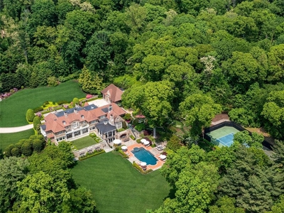 7 bedroom luxury Detached House for sale in Old Westbury, New York