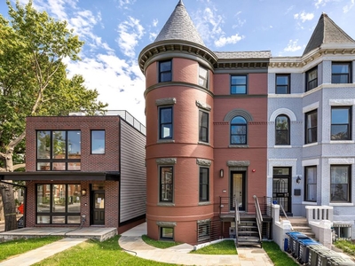 Luxury Apartment for sale in Washington, District of Columbia