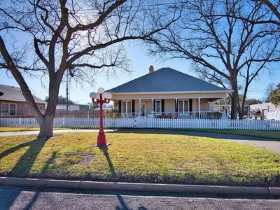 Luxury House for sale in Brady, Texas