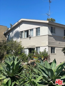 1142 S Bedford St, Los Angeles, CA, 90035 | 8 BR for sale, sales