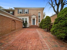 Luxury House for sale in Bethesda, Maryland