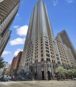 33 W Ontario St #49A, Chicago, IL 60654