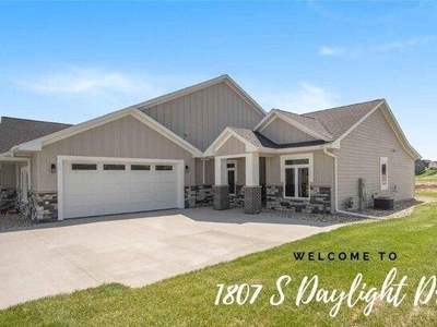 3 bedroom, Sioux Falls SD 57110