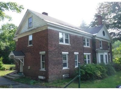Foreclosure Single-family Home In Hinsdale, Massachusetts