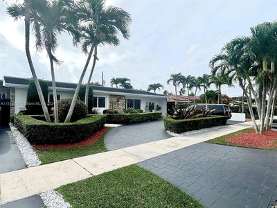 4 bedroom luxury Villa for sale in Miami, Florida
