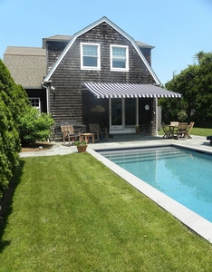 8 McGuirk St, East Hampton, NY 11937