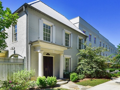 Sophisticated Luxury Town Home In Ansley Park Atlanta