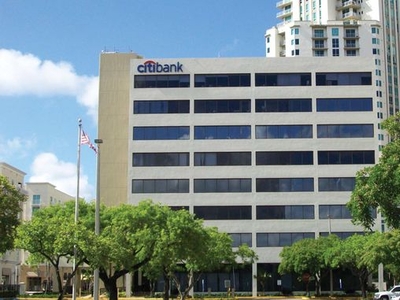 Citibank Building - 7300 N Kendall Dr, Miami, FL 33156