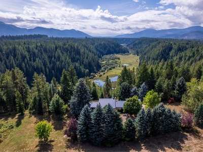3 bedroom luxury Detached House for sale in Naples, Idaho
