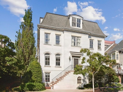 Luxury House for sale in Washington, United States
