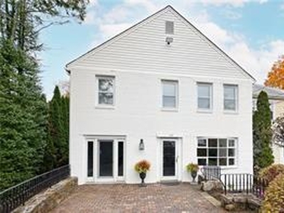 112 East, New Canaan, CT, 06840 | 4 BR for rent, Condo rentals