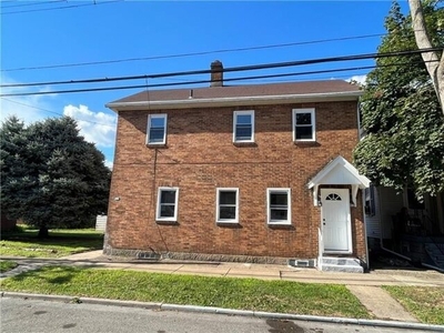 Home For Rent In Ambridge, Pennsylvania