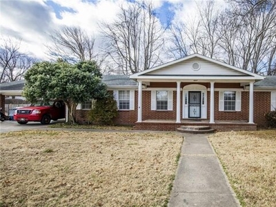 Home For Rent In Bentonville, Arkansas