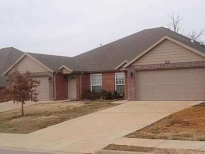 Home For Rent In Centerton, Arkansas