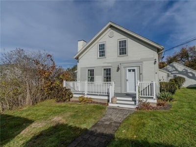 Home For Rent In Portsmouth, Rhode Island