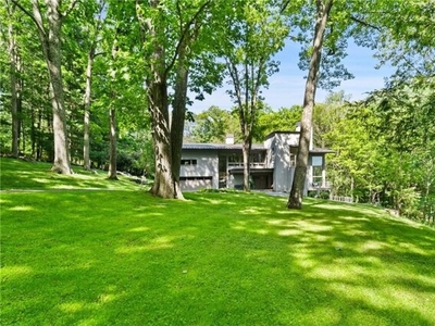 Home For Rent In Pound Ridge, New York