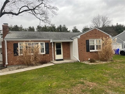 Home For Rent In Rocky Hill, Connecticut