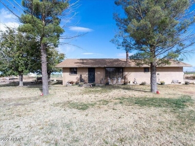 Home For Sale In Elfrida, Arizona
