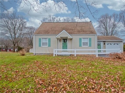Home For Sale In Ellington, Connecticut