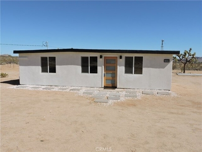 Home For Sale In Landers, California