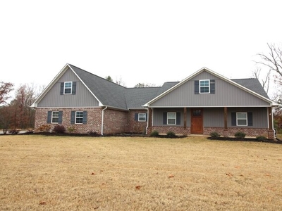 Home For Sale In Mooreville, Mississippi