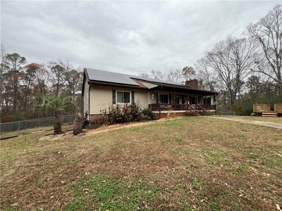 Home For Sale In Snellville, Georgia