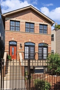 3 bedroom, Chicago IL 60647