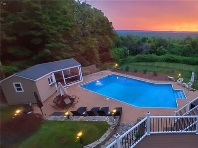Home For Sale In Avon, Connecticut