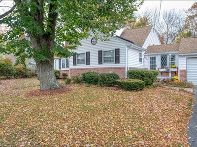 Home For Sale In Holbrook, Massachusetts