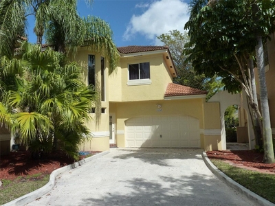 Luxury Townhouse for sale in Coral Springs, Florida