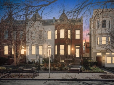 Luxury Townhouse for sale in Washington, United States