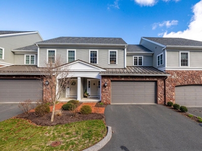 3 bedroom luxury Apartment for sale in Simsbury, Connecticut