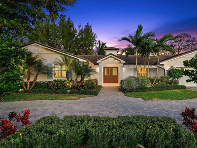 4 bedroom luxury Villa for sale in North Palm Beach, Florida