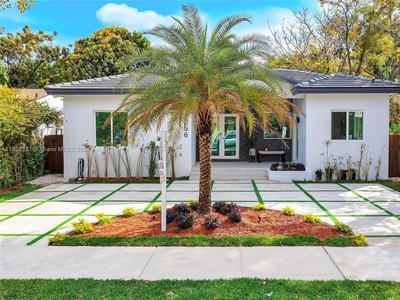 5 bedroom luxury Villa for sale in Miami, Florida