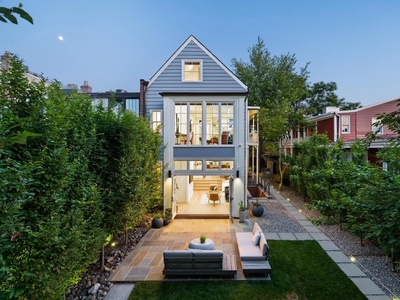 Luxury 5 bedroom Detached House for sale in Washington, District of Columbia