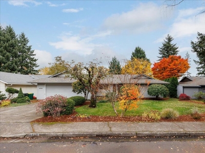 Luxury House for sale in Beaverton, Oregon