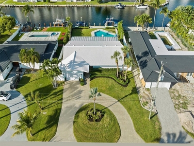 Luxury Villa for sale in Hallandale, Florida