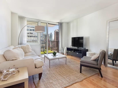 212 East 47th Street 16C, New York, NY, 10017 | Nest Seekers