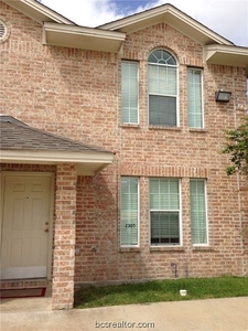 2305 Cornell Dr, College Station, TX 77840