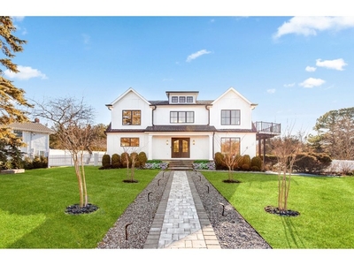 4 bedroom luxury House for sale in Southampton, New York
