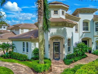 Luxury apartment complex for sale in Palm Beach Gardens, Florida