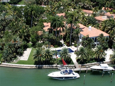6 bedroom luxury Villa for sale in Miami Beach, Florida