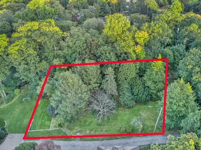 Impressive Lot With Potential In The Heart Of Rye
