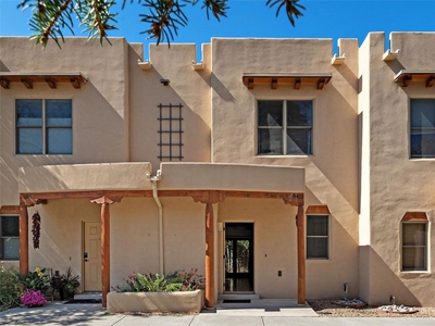 Luxury Townhouse for sale in Santa Fe, United States
