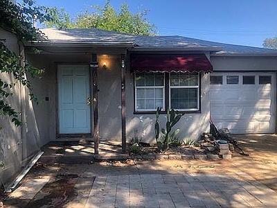 680 State St, Redding, CA 96001