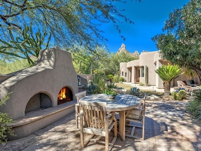 Luxury Townhouse for sale in Scottsdale, United States