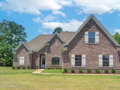 Home For Sale In Southaven, Mississippi